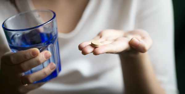 Таблетка препарата для лечения депрессии