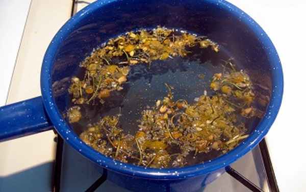 Отвар из ромашки