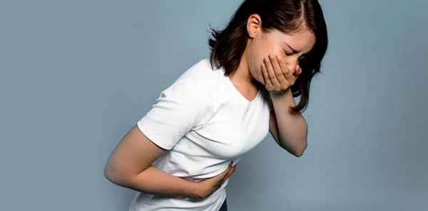 Рвота, характерная для абстинентного синдрома после запоя – Алкоклиник