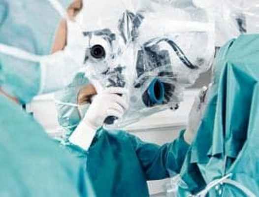 Современная нейрохирургия опухолей головного и спинного мозга под операционным микроскопом в Клинике Спиженко