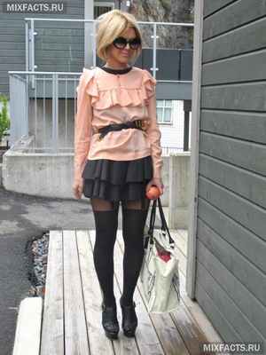 С чем носить колготки с имитацией чулок? 