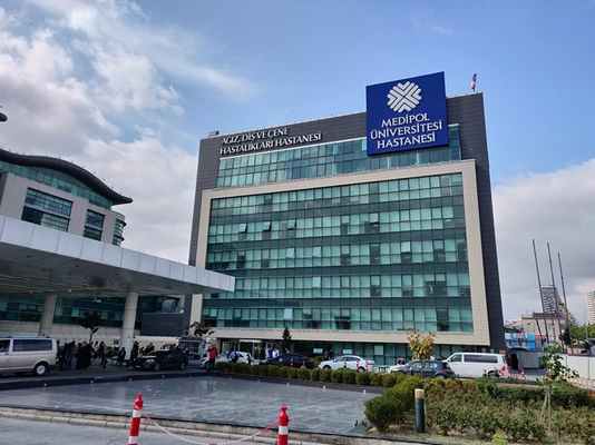 Университет-при-госпитале-Меполь,-Турция,-Стамбул
