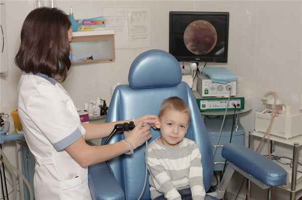 Острый гнойный отит. Зачем нужен парацентез?