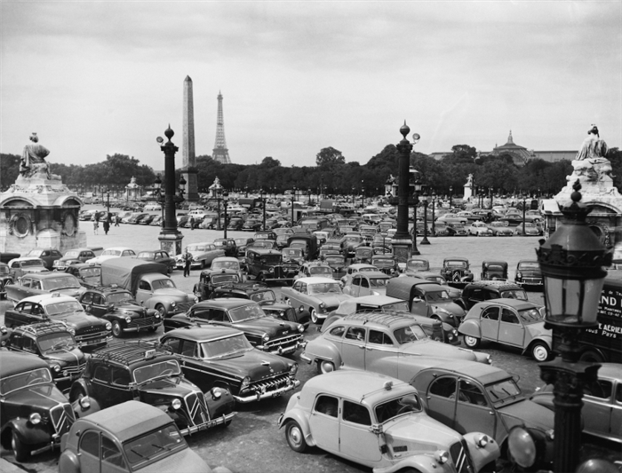 A traffic jam in Paris, circa 1930.