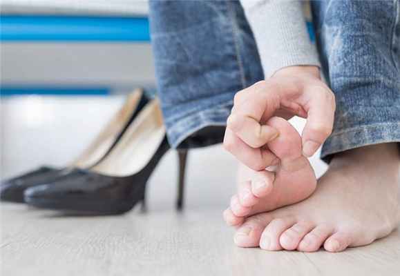 Лечение грибка стоп и ногтей