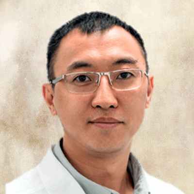 Травматолог-ортопед Ли Олег Намгириевич