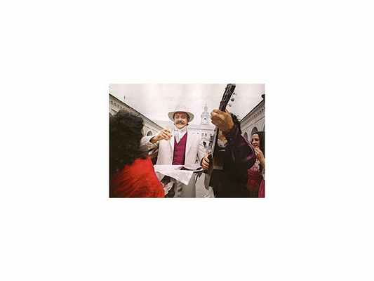 кадр из фильма "Жестокий романс"