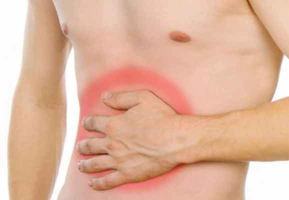 боль в животе