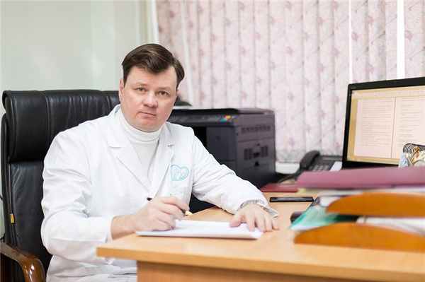 Директор Института акушерства Роман Шмаков. Фото предоставлено пресс-службой института акушерства НМИЦ АГП им. Кулакова 