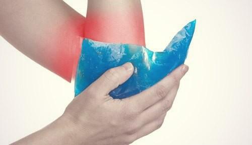 растяжение связок локтевого сустава