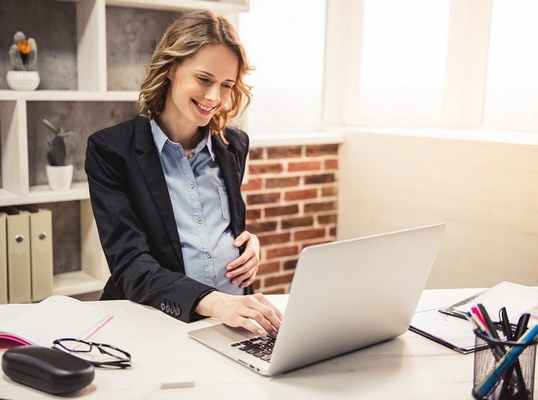 Работа и беременность: одно другому мешает?