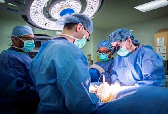 Синдром сливового живота