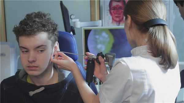 Шум в ушах или тиннитус