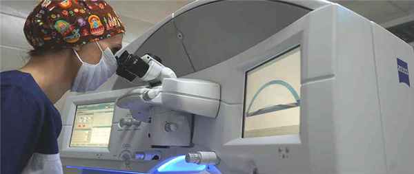 Цены на операцию пересадки роговицы глаза в Москве