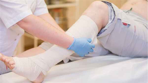 Перелом голени