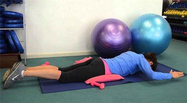 Растяжка мышц задней части ноги