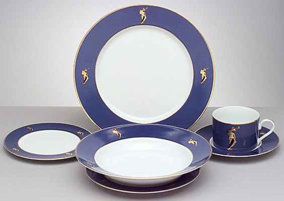 Оригинальное оформление посуды