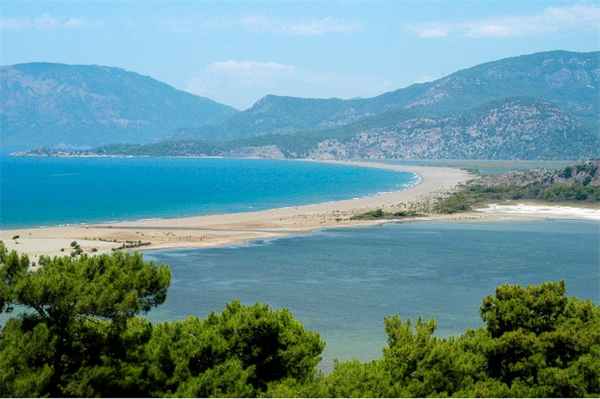 Береговая линия Олюдениза