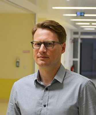 Лечащий врач профессор доктор Штефан Грайнер