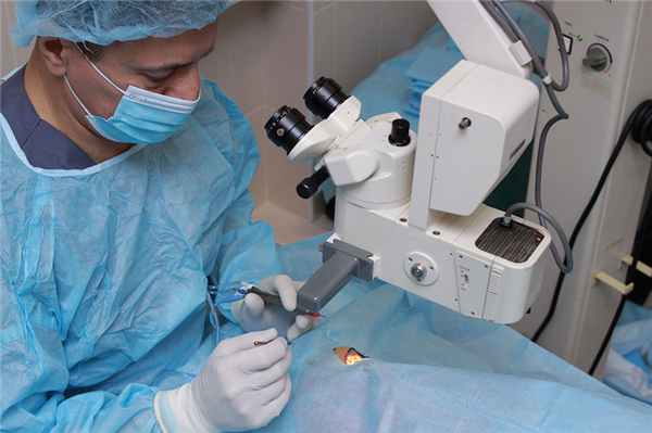 Ограничений для проведения лазерной дисцизии нет.