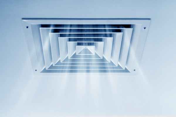 Душно в торговом зале аптеки – улучшение условий труда в такой ситуации