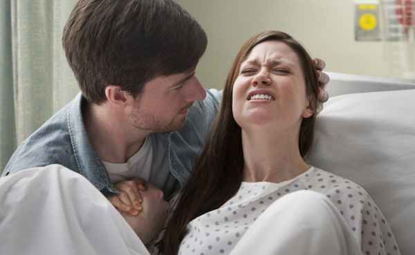 Что такое затяжные роды: причина осложнений и опасности