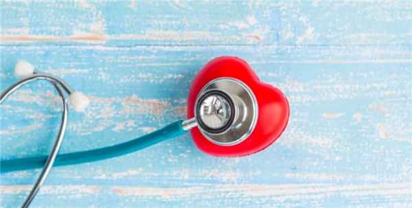 Стетоскоп на сердце