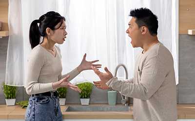 Требуют от алкоголика, чтобы он отчитывался о каждом своем шаге - Салерно