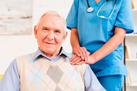 Оказывая помощь, учитывайте возраст больного - Клиника ЛОРДМЕД