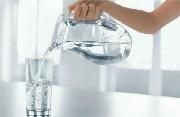 Употребление большого количества воды