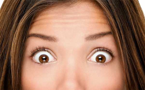 Первые признаки блефарофимоза