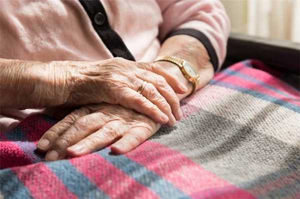 болезнь паркинсона причины