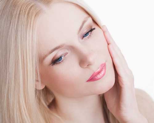 Ни в коем случае не храните тушь дольше положенных 2-3 месяцев, иначе она начнет причинять вред ресницам и глазам