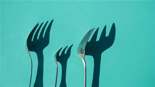 Почему важно лечить булимию и как это делать правильно