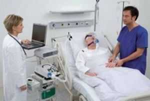 больному проводится сеанс кислородотерапии