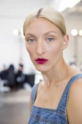 ягодная помада