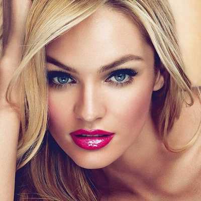 Блондинка с голубыми глазами