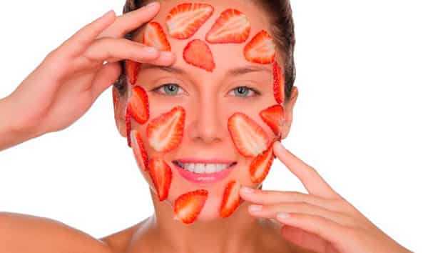 Клубничная маска для лица