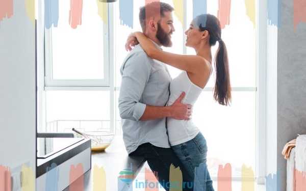 Объятие вокруг талии