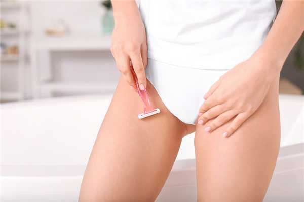 Бритье зоны бикини