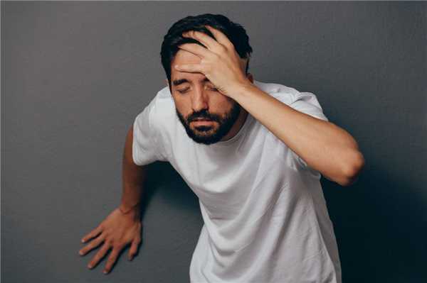 Головокружение и шаткость у молодого мужчины