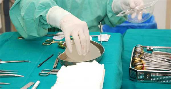 мастэктомия с одномоментной реконструктивной операцией