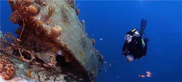 Погружение к затонувшим кораблям