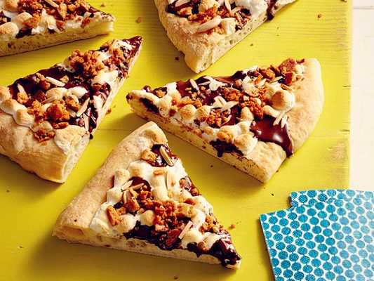 Пряная десертная пицца