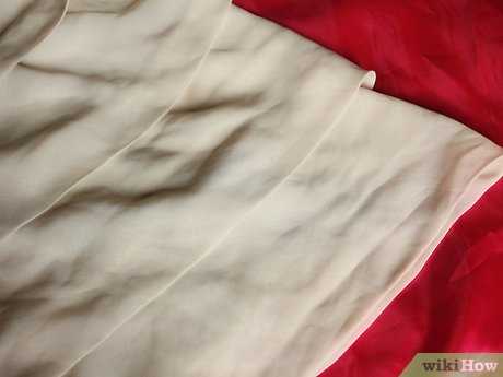 Изображение с названием Dress in Miami Step 1