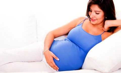 Гиперплазия десен преимущественно поражает беременных женщин