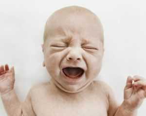 Ребенок плачет