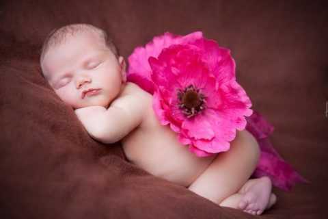 Основные причины, способствующие развитию заболевания, проявляют свое действие после рождения.