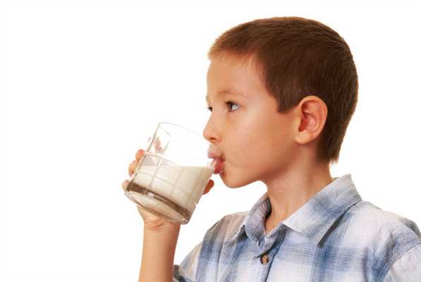 Употребление непастеризованного молока