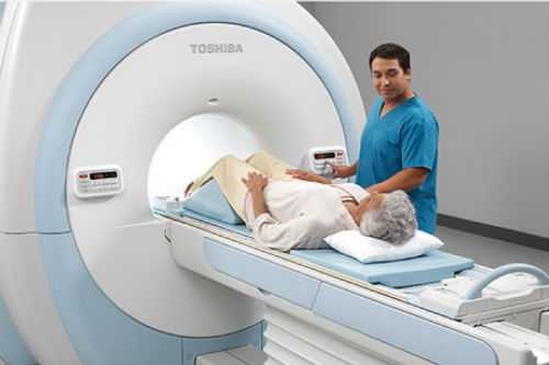 мрт пожилым